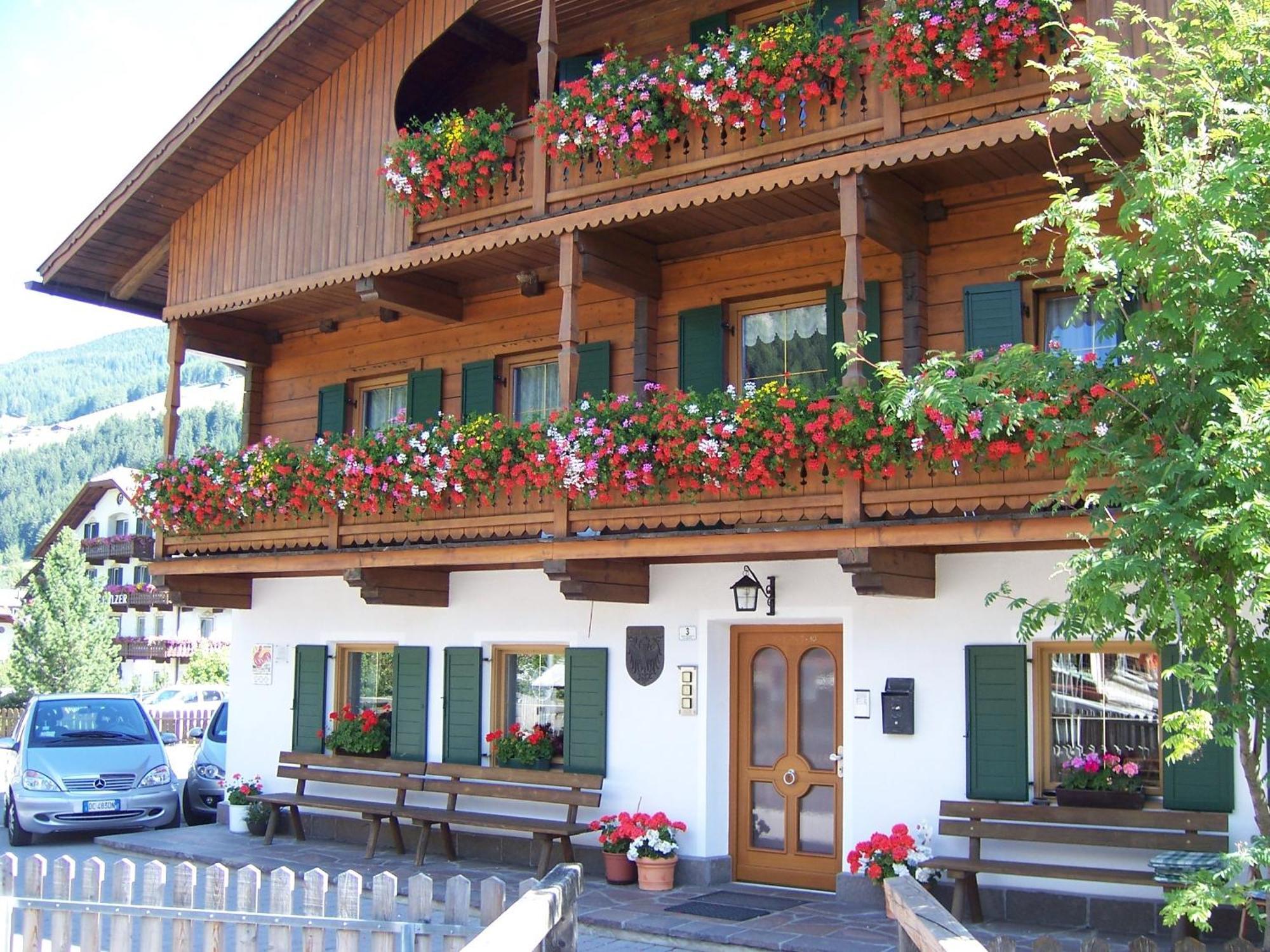 Obersanterhof Villa Sexten ภายนอก รูปภาพ