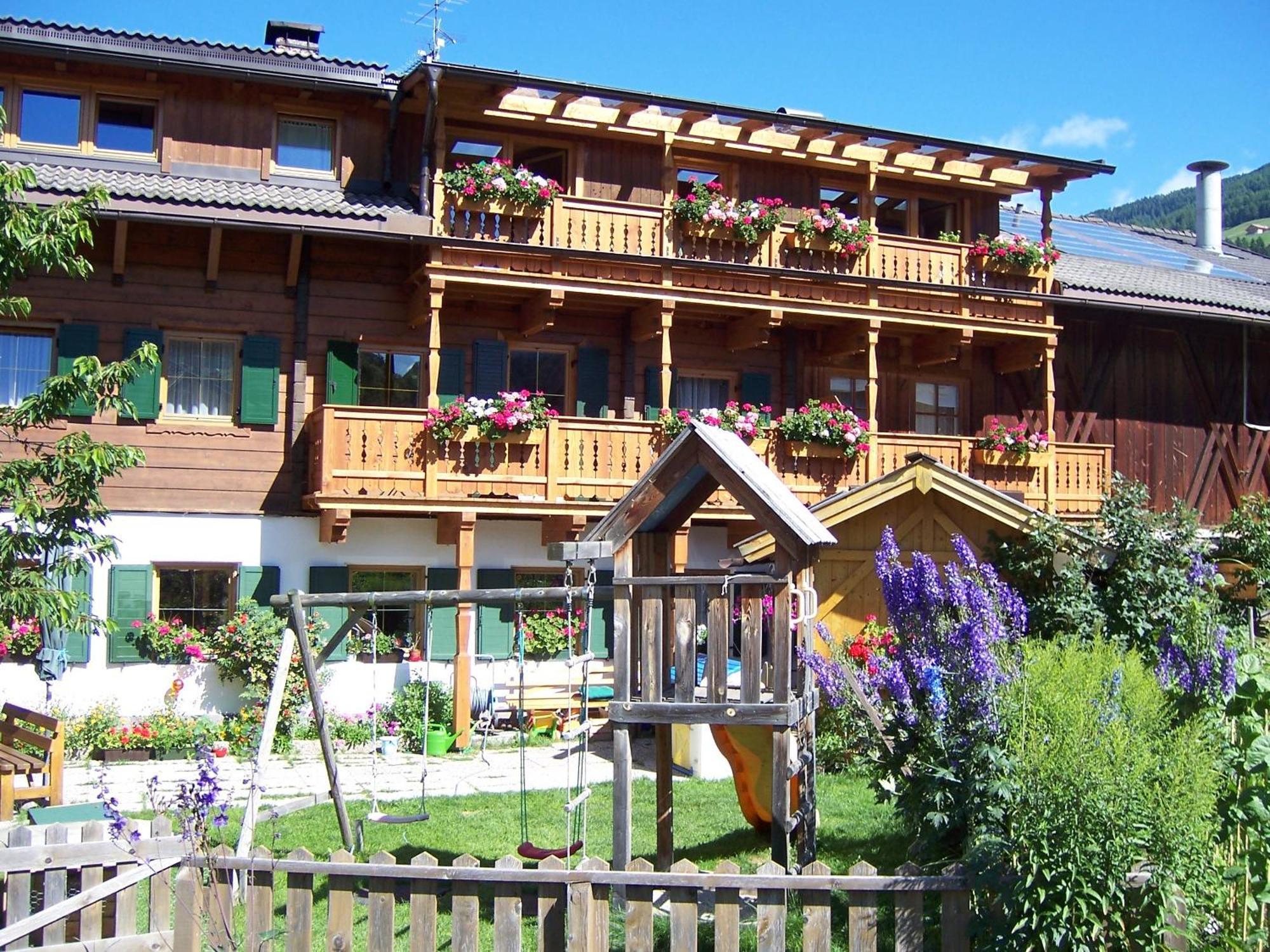 Obersanterhof Villa Sexten ภายนอก รูปภาพ